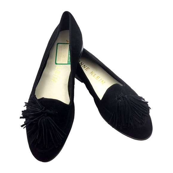 Anne Klein Darcy Black Suede Leather Tasseled Flats Womens 6M NWT - Picture 1 of 13